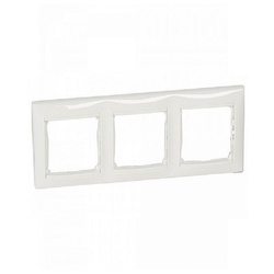 Рамка 3-х постовая Valena 694242, универсальная, белая